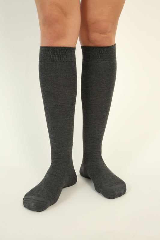 Knee-High Seamless Bamboo Socks - 4 pairs